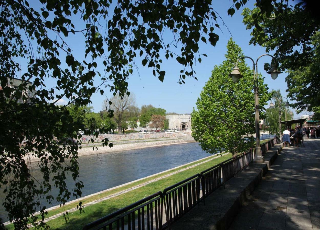 65 Square Meters Designer Apartment In Heart Of City - River View ! Park For Free Nisz Zewnętrze zdjęcie