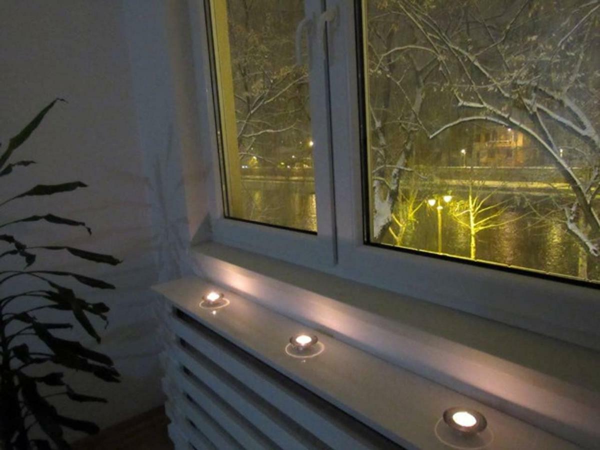 65 Square Meters Designer Apartment In Heart Of City - River View ! Park For Free Nisz Zewnętrze zdjęcie