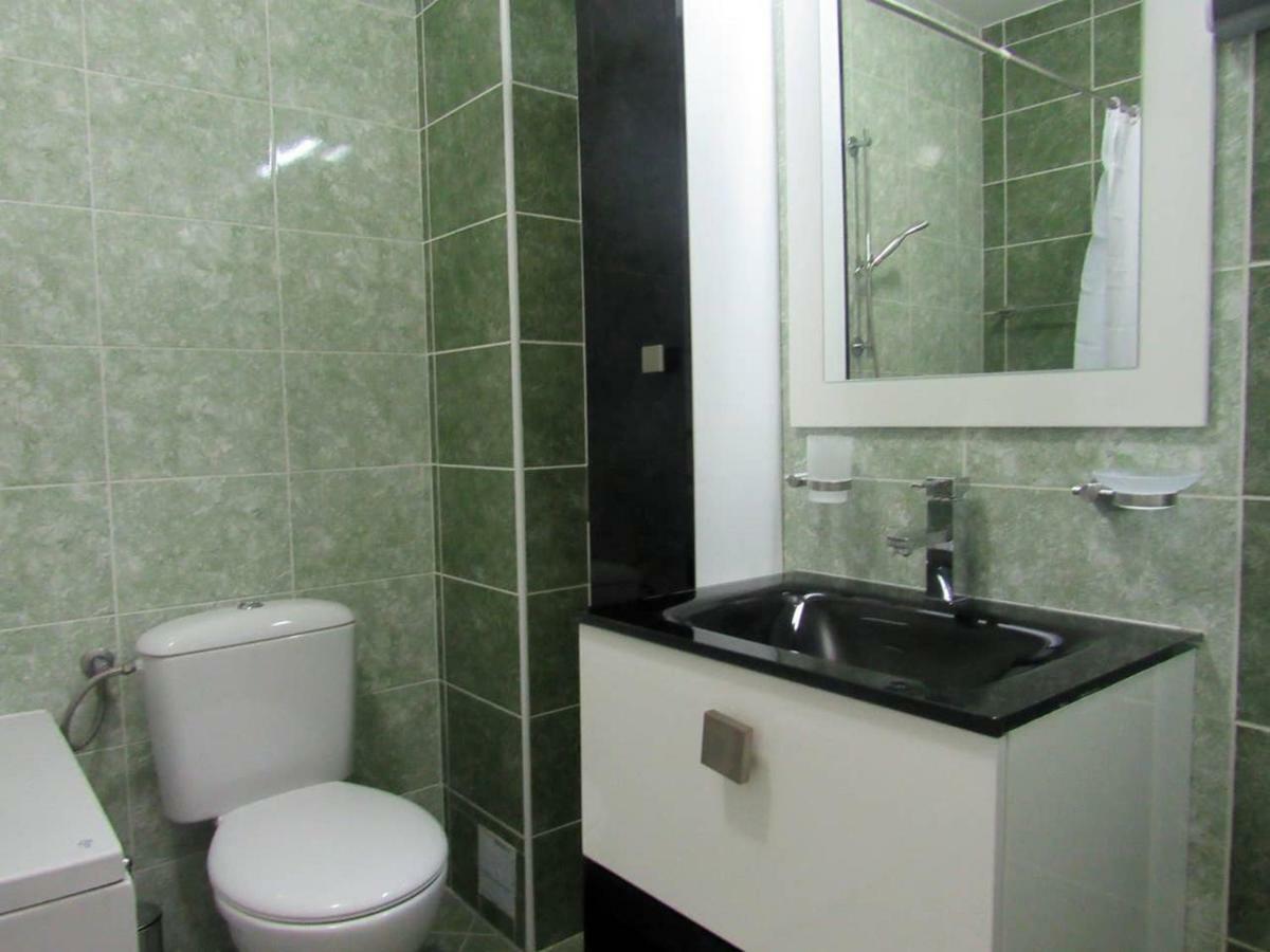65 Square Meters Designer Apartment In Heart Of City - River View ! Park For Free Nisz Zewnętrze zdjęcie